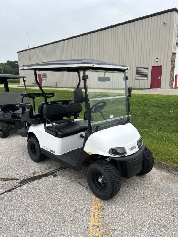 2022 E-Z-GO Valor 2 plus 2