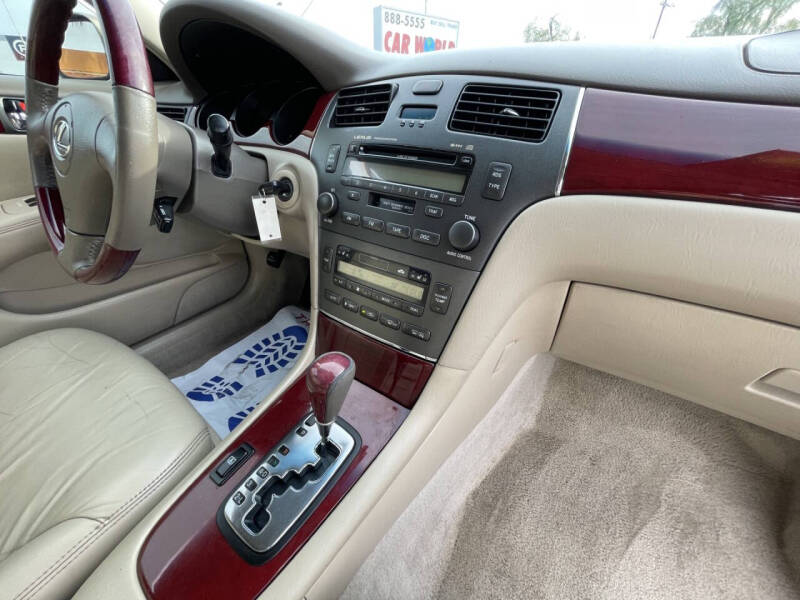 2004 Lexus ES 330