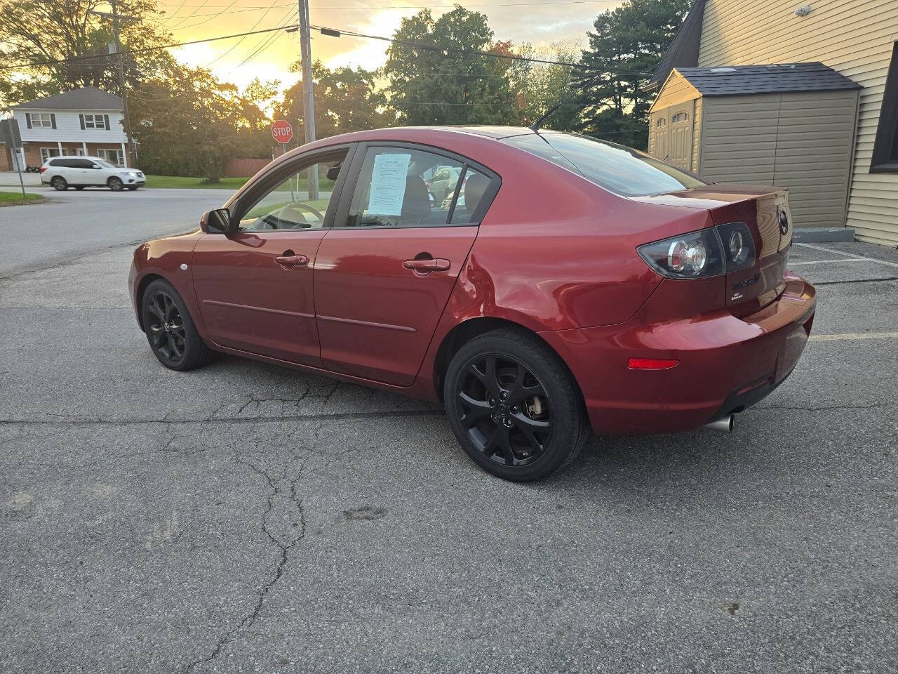 2009 Mazda Mazda3 for sale at QUEENSGATE AUTO SALES in York, PA