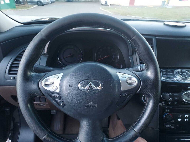 2010 Infiniti FX35