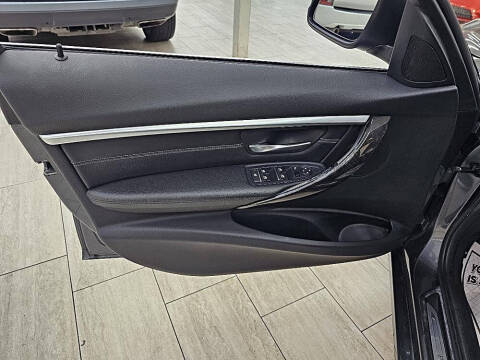 2017 BMW 3 Series 330i