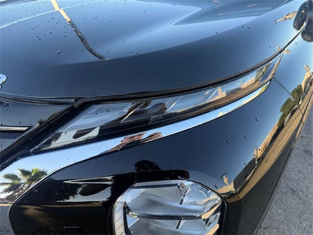 2023 Mitsubishi Outlander ES