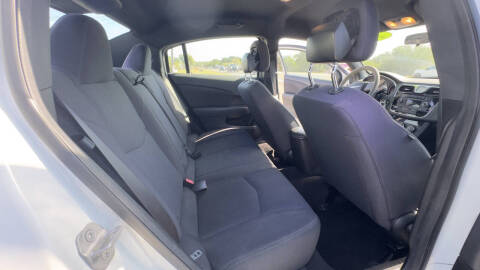 2013 Chrysler 200 LX