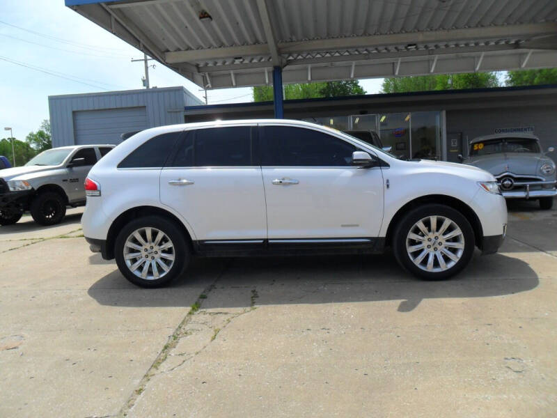 2012 Lincoln MKX for sale at C MOORE CARS in Grove OK