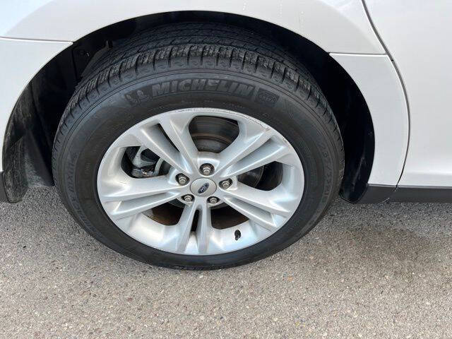 2019 Ford Taurus SEL