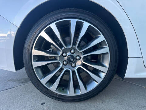 2017 Lincoln Continental Reserve