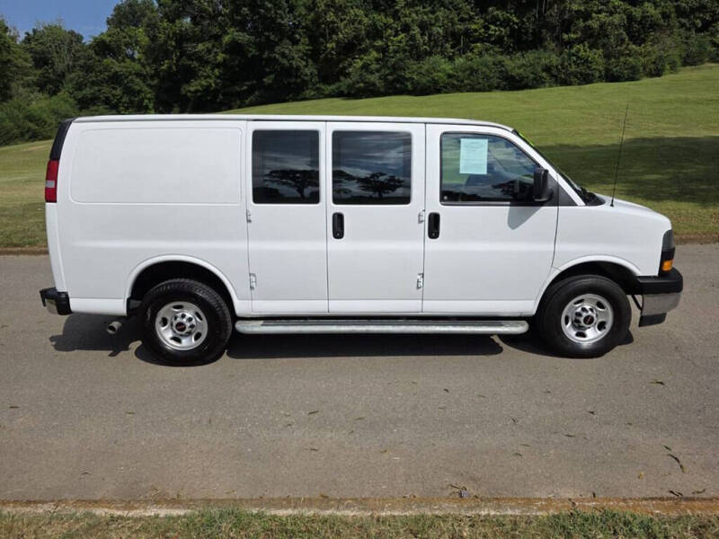 2023 GMC Savana 2500