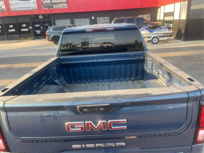 2024 GMC Sierra 1500 SLE