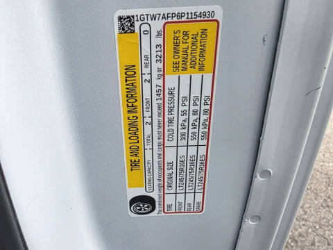 2023 GMC Savana 2500