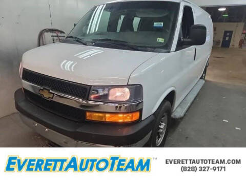 2022 Chevrolet Express 2500