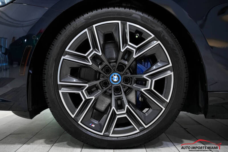 2024 BMW i5 eDrive40