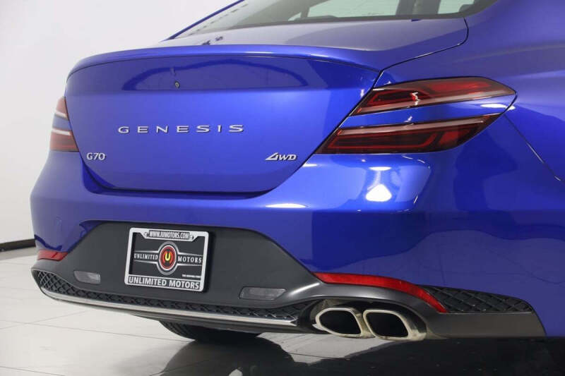 2022 Genesis G70