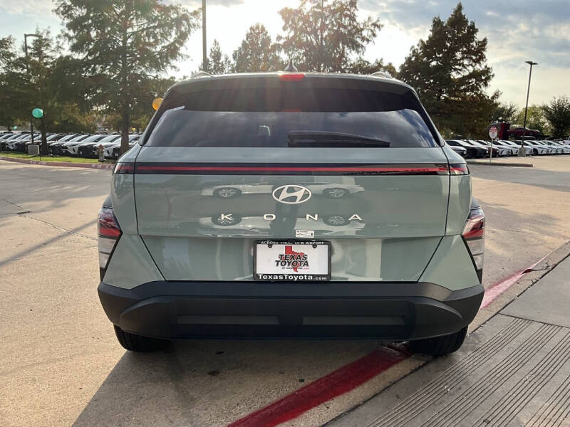 2025 Hyundai Kona SEL