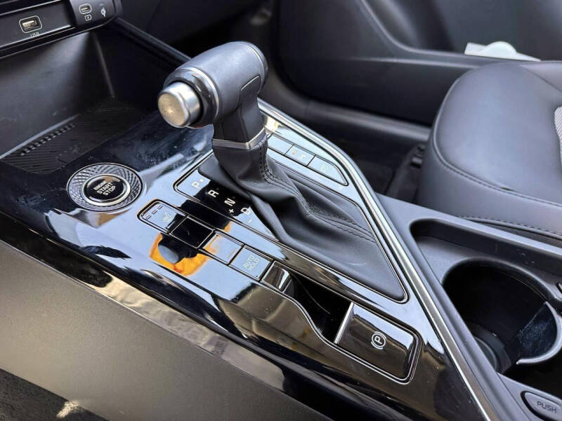 2023 Kia Niro EX