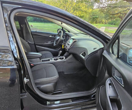 2017 Chevrolet Cruze LS Auto