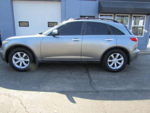 2004 Infiniti FX35 for sale at Stoltz Motors in Troy OH
