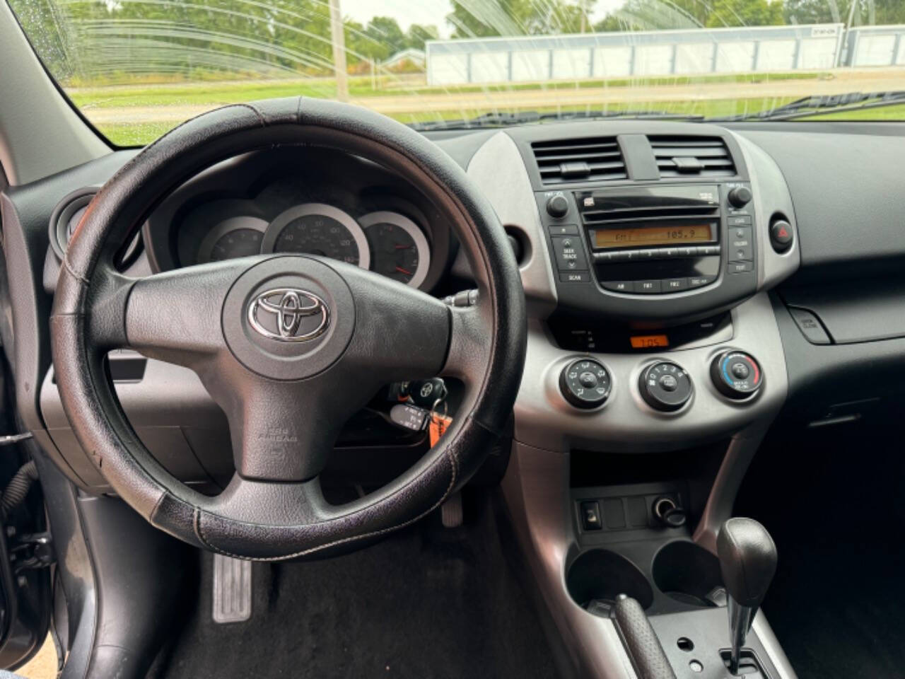 2007 Toyota RAV4 for sale at Illinois Auto Wholesalers in Tolono, IL