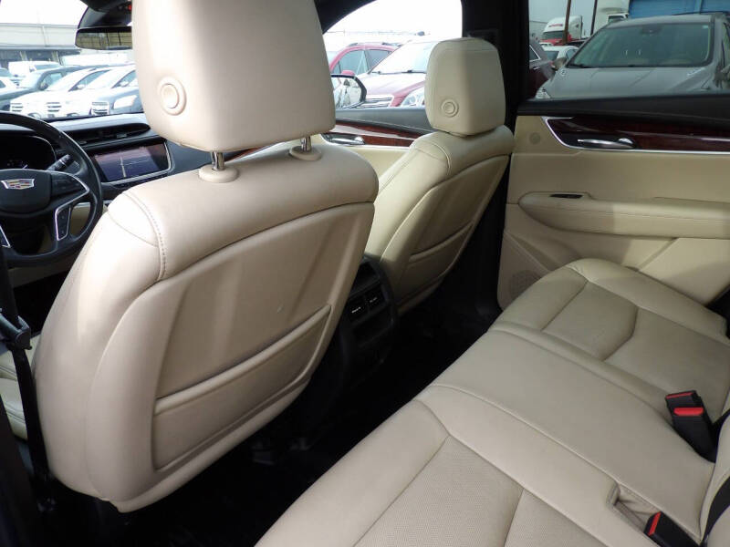 2017 Cadillac XT5 Premium Luxury