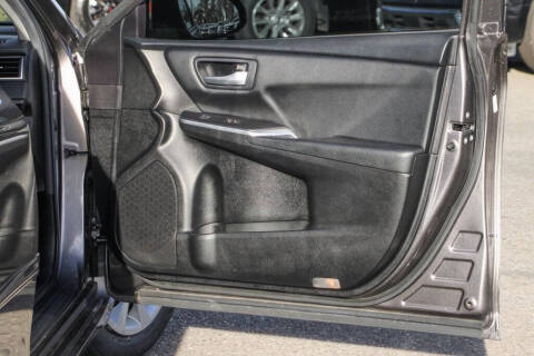 2017 Toyota Camry LE