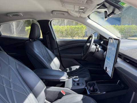 2023 Ford Mustang Mach-E Select