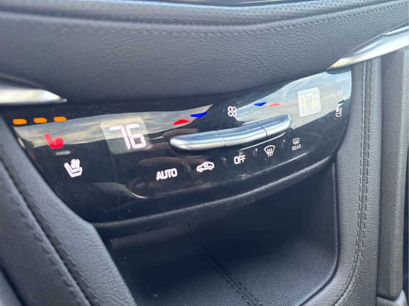 2024 Cadillac XT5 Sport