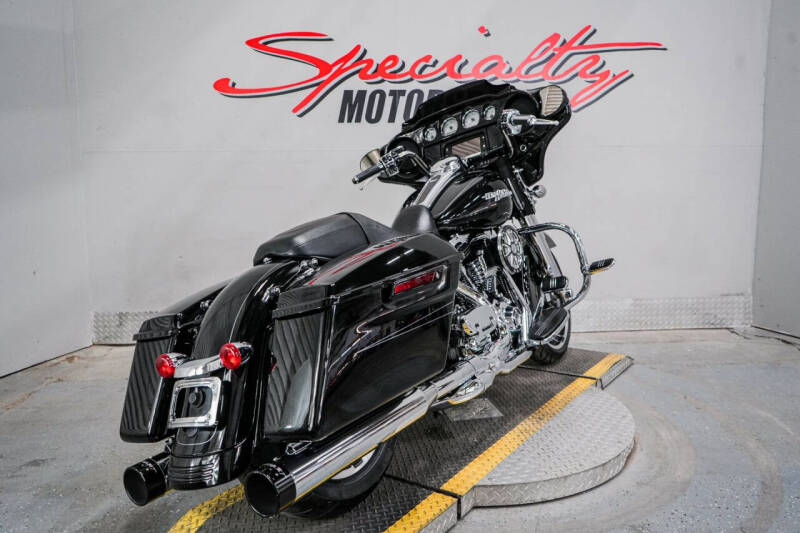 2014 Harley-Davidson Street Glide Special