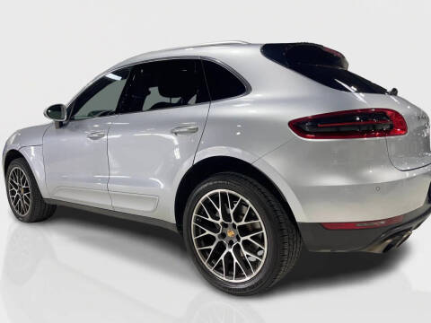 2016 Porsche Macan S