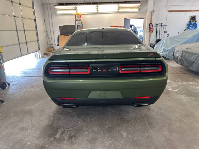 2021 Dodge Challenger SXT