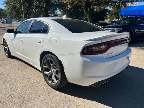 2015 Dodge Charger SXT