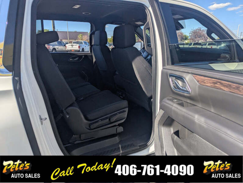 2022 Chevrolet Suburban LS