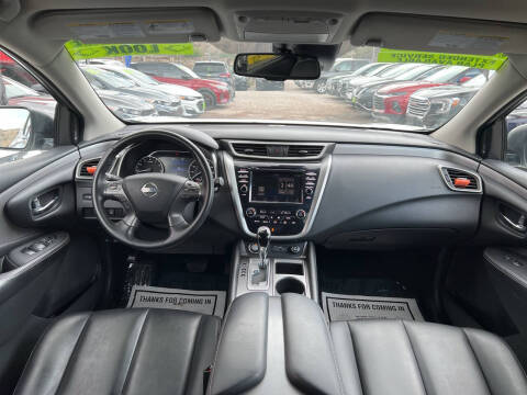 2022 Nissan Murano SV