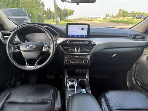 2020 Ford Escape SEL