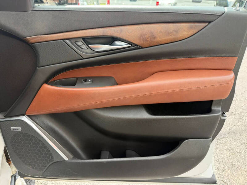 2016 Cadillac Escalade ESV Luxury Collection