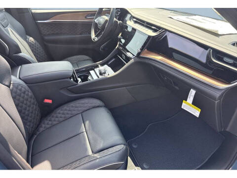 2026 Jeep Grand Cherokee Summit