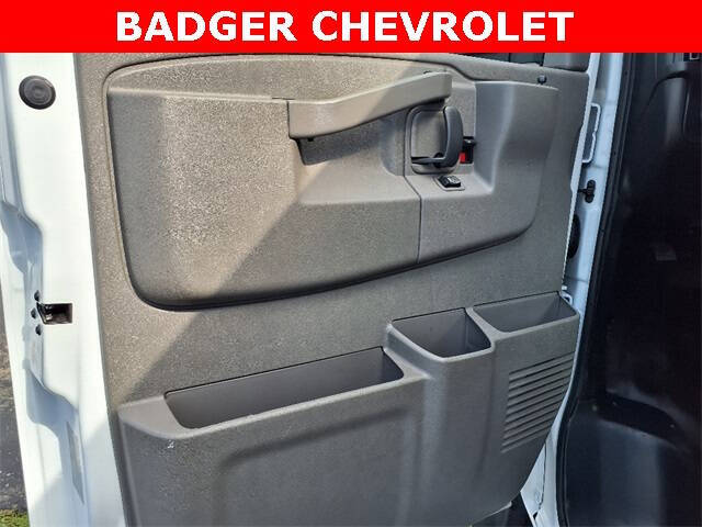 2023 Chevrolet Express 2500