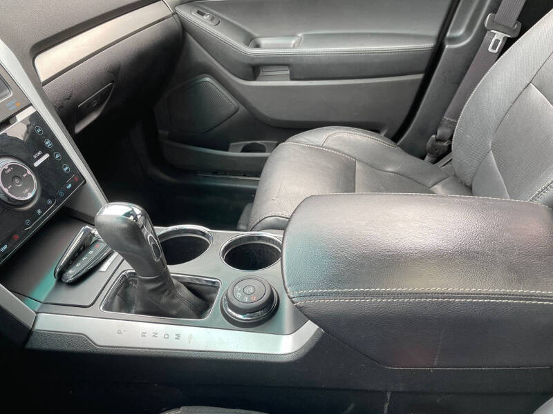 2014 Ford Explorer Sport