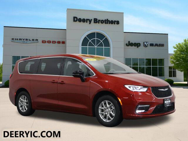2026 Chrysler Pacifica Select