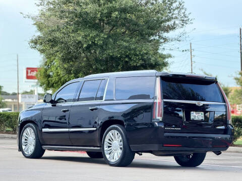 2018 Cadillac Escalade ESV Platinum