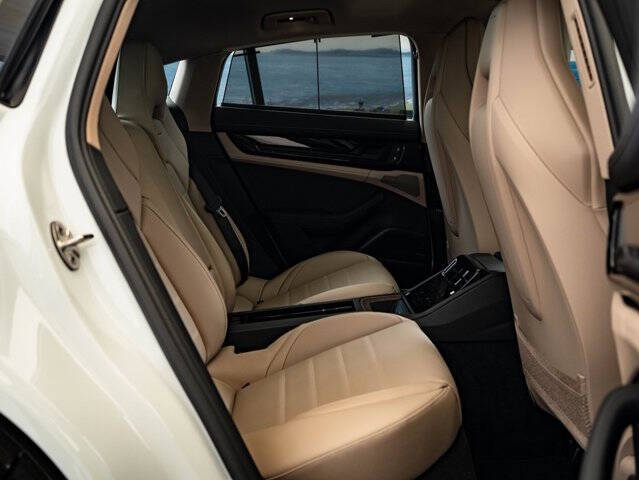 2026 Porsche Panamera 4