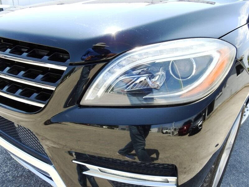 2015 MERCEDES-BENZ ML-Class SUV / Crossover - $17,900