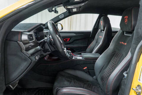 2023 Lamborghini Urus Performante