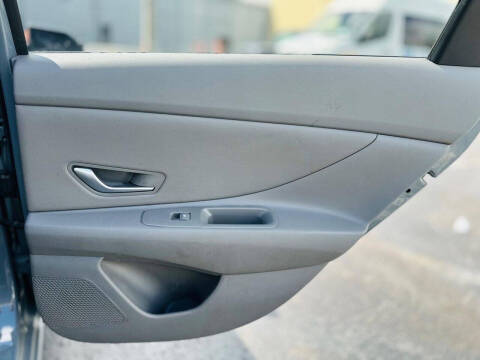 2022 Hyundai Elantra