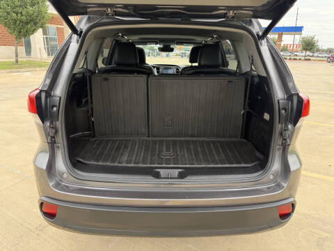 2018 Toyota Highlander SE