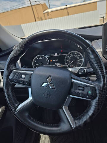 2024 Mitsubishi Outlander SE