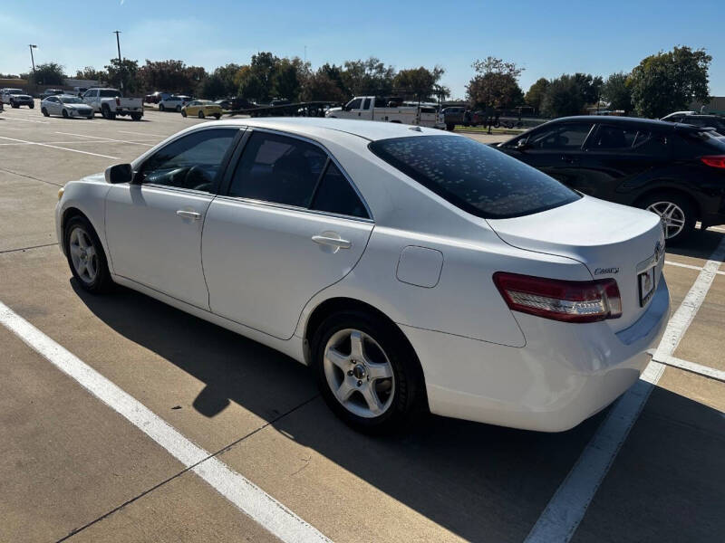 2011 Toyota Camry LE
