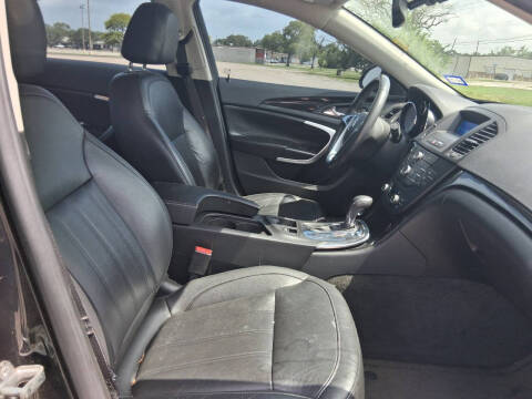 2012 Buick Regal Premium 1