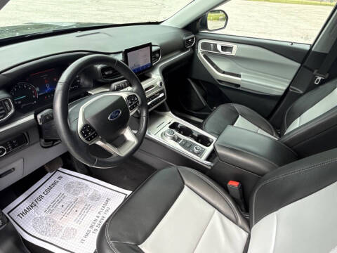 2023 Ford Explorer XLT