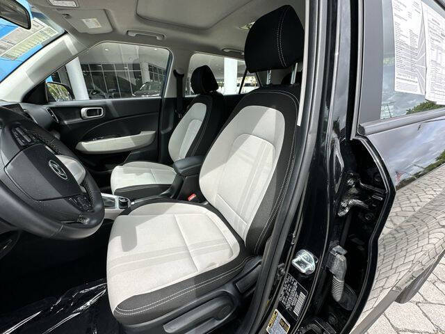2025 Hyundai Venue SEL