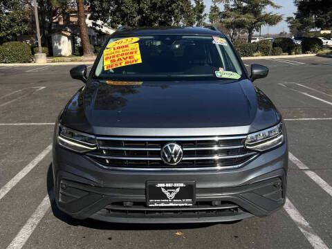2022 Volkswagen Tiguan SE
