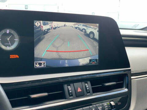 2022 Lexus ES 350
